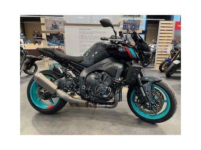 YAMAHA MT-10