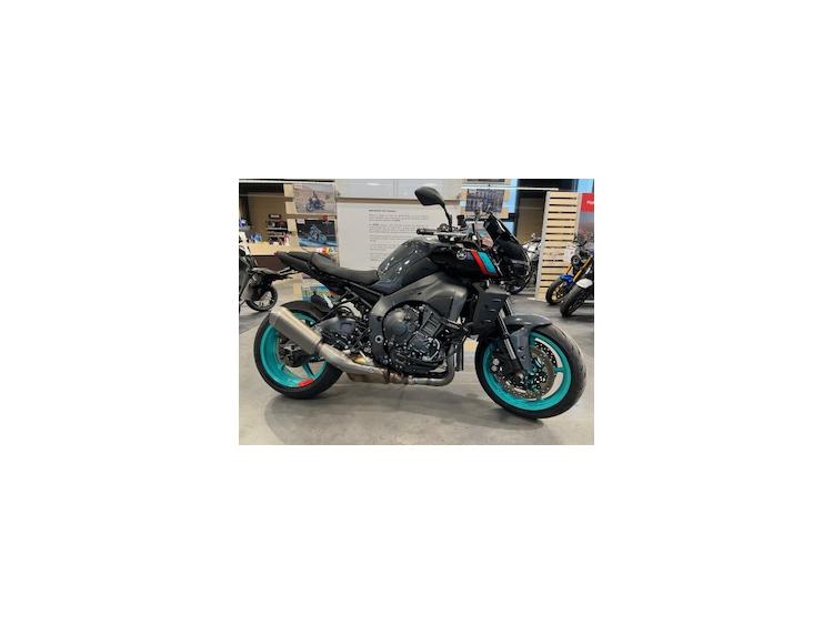 YAMAHA MT-10