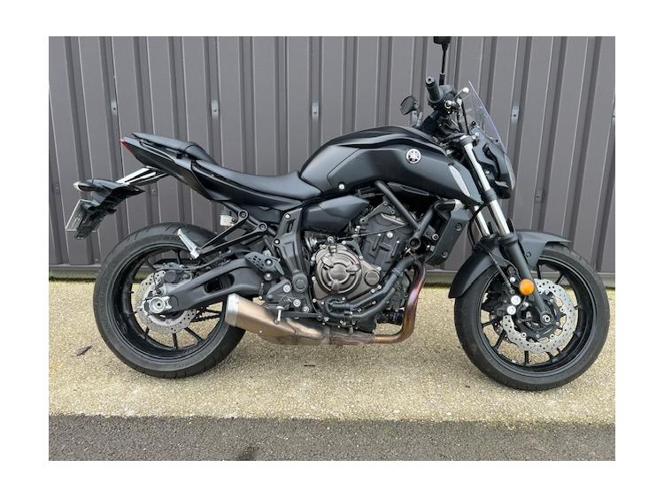 YAMAHA MT-07