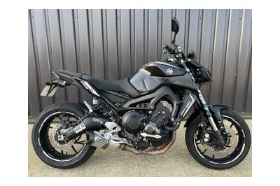 YAMAHA MT-09