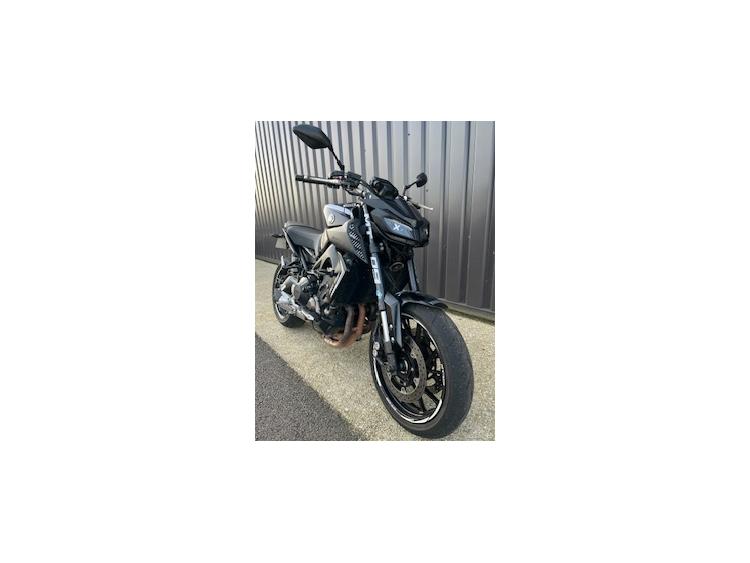 YAMAHA MT-09  MT09  MT