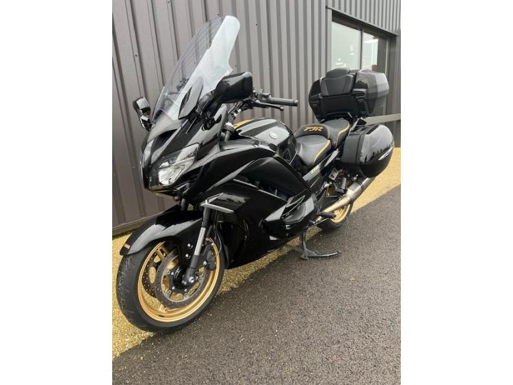 YAMAHA FJR 1300 ULTIMATE EDITION