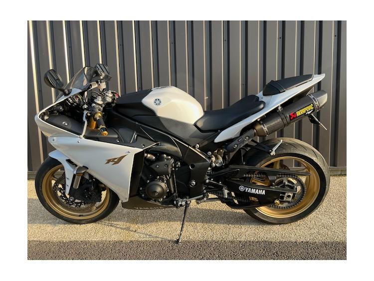 YAMAHA YZF 1000 R1 CROSS PLANE