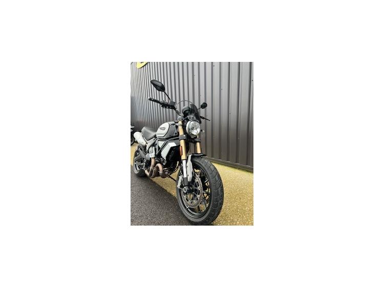 DUCATI SCRAMBLER 1100